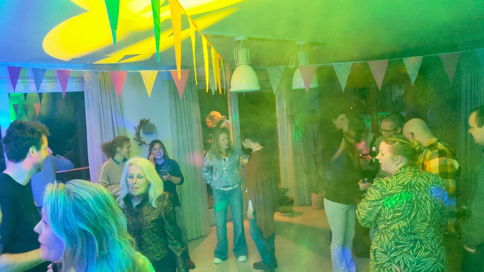 DJ voor al uw Verjaardagen of bruiloften., Solo-artiest