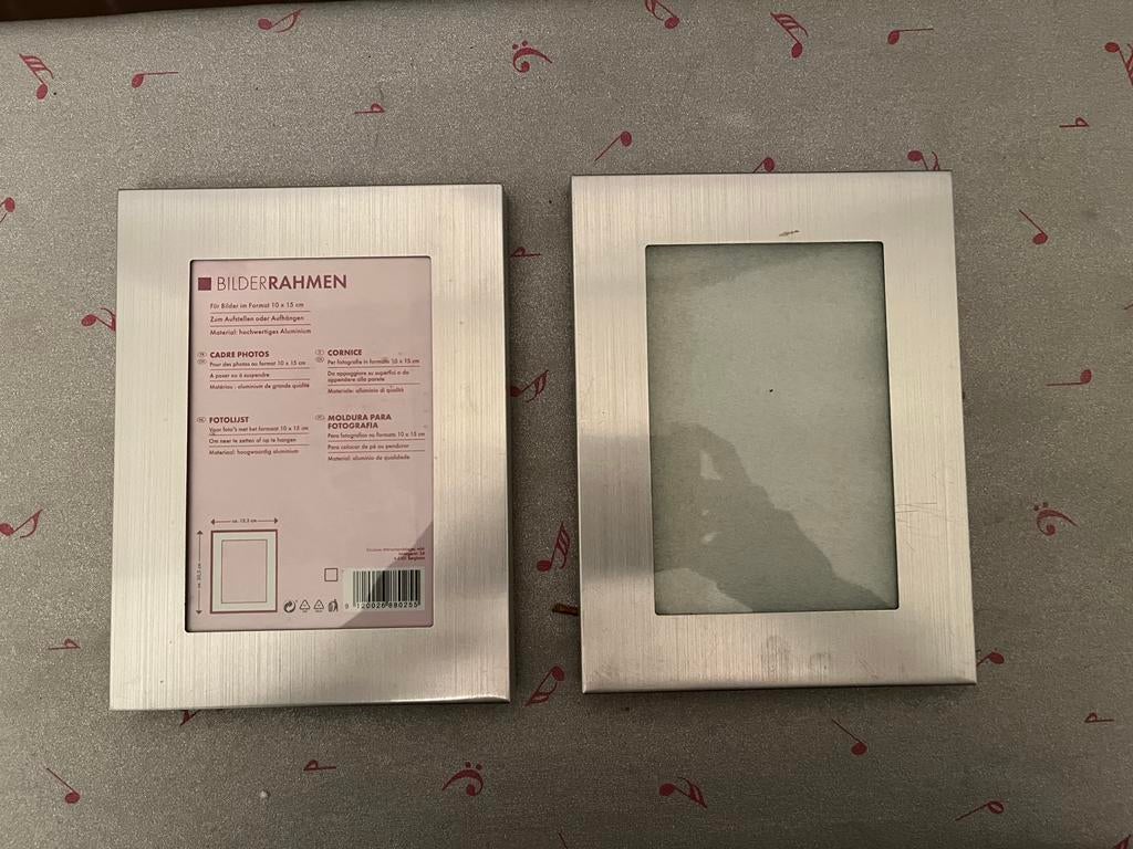 2 Aluminium Fotolijsten 10x15 te koop, Ophalen of Verzenden, Zo goed als nieuw