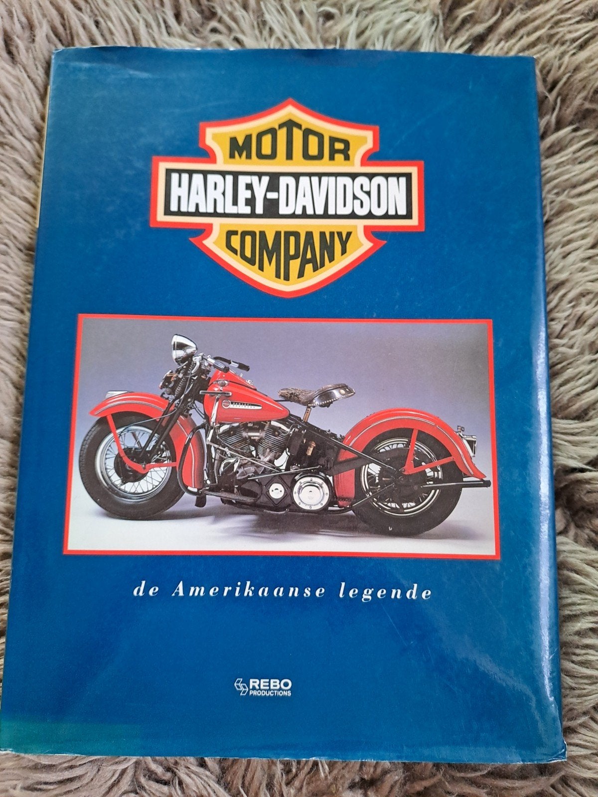 Harley-Davidson: De Amerikaanse Legende Boek, Boeken, Auto's | Boeken, Ophalen of Verzenden, Zo goed als nieuw, Algemeen, Diverse auteurs
