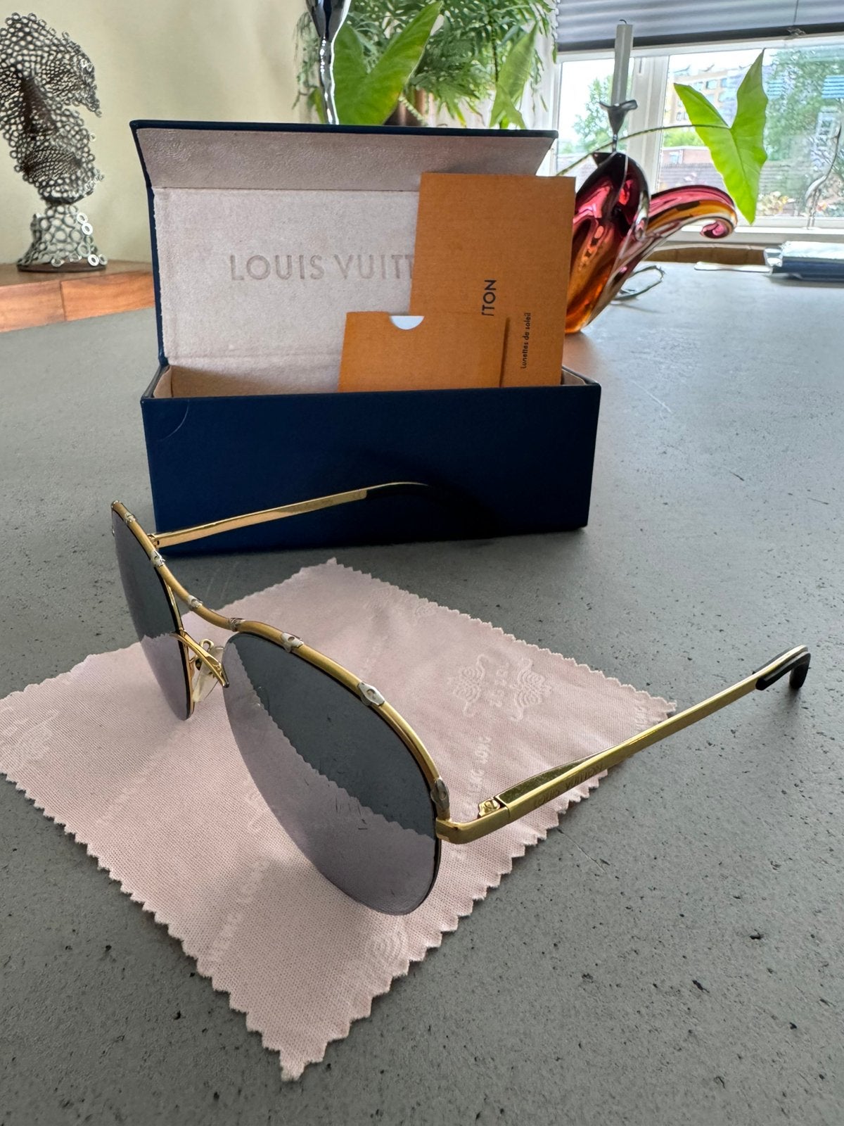 Originele nog mooie Louis Vuitton Zonnebril. In goede staat!, Overige merken, Gebruikt, Zonnebril, Overige kleuren