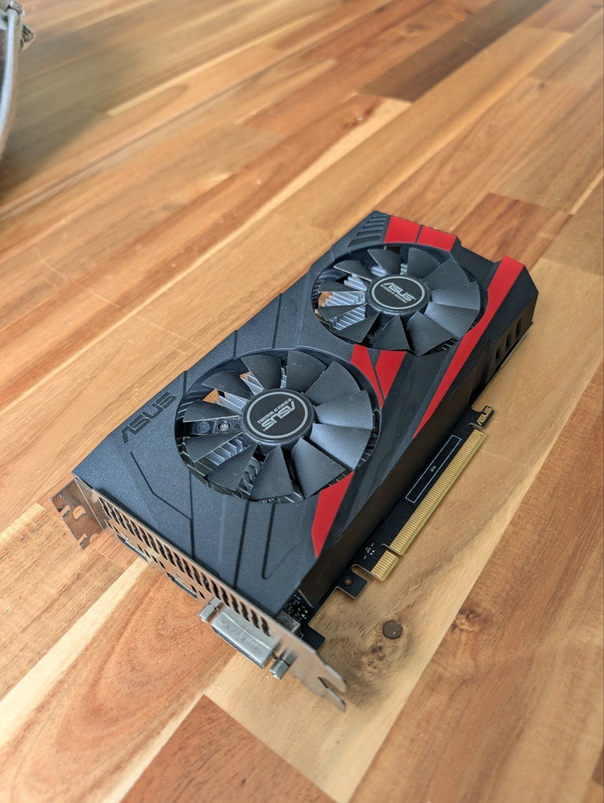 ASUS Expedition GeForce GTX 1050Ti 4GB GPU Videokaart, Computers en Software, PCI-Express 3, Gebruikt, Ophalen of Verzenden, GDDR5