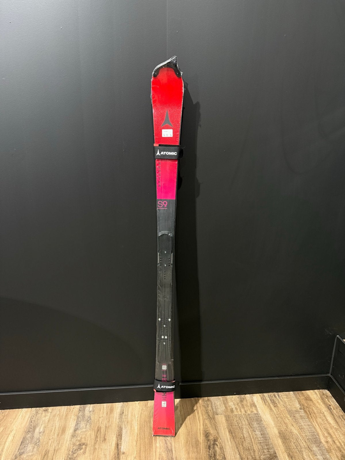 Nieuwe Atomic Redster S9 Ski's - 157 cm, Ophalen, 140 tot 160 cm, Nieuw, Carve