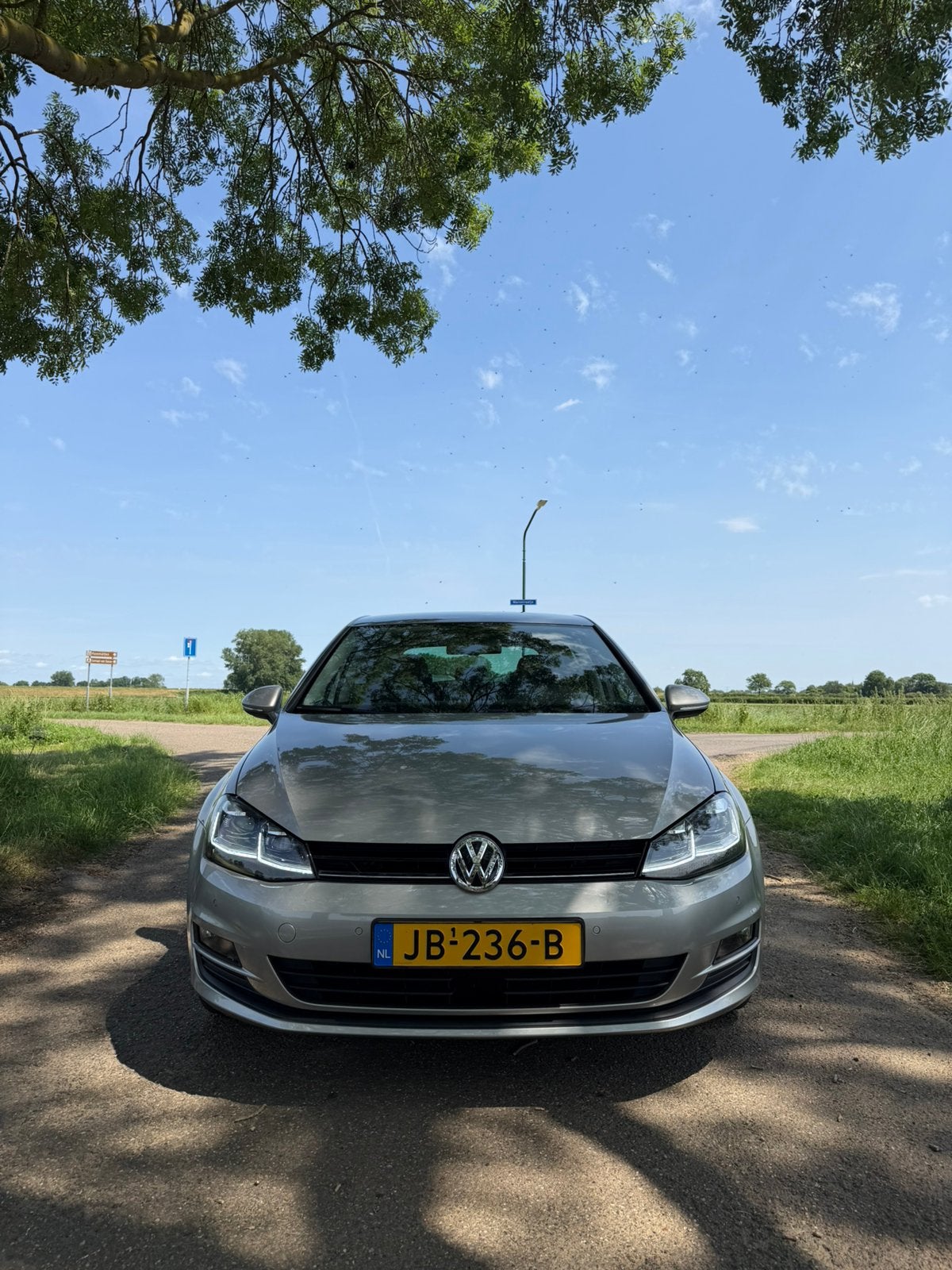 Volkswagen Golf 1.2 TSI 5D 2016 highline sfeerverlichting, Auto's, Voorwielaandrijving, 4 cilinders, 610 kg, Origineel Nederlands