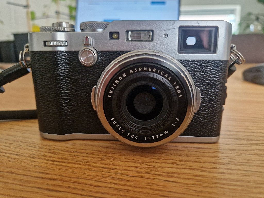 Fujifilm X100F | 26.200 clicks | Lens & scherm krasvrij, Ophalen, Gebruikt, Fujifilm, 24 megapixels