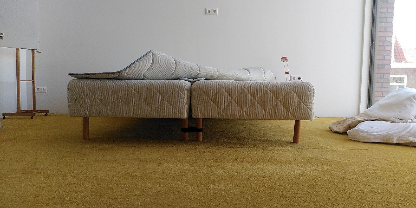 Comfortabel tweepersoonsbed met matras (160x200 cm), Ophalen, Gebruikt, Beige, Tweepersoons