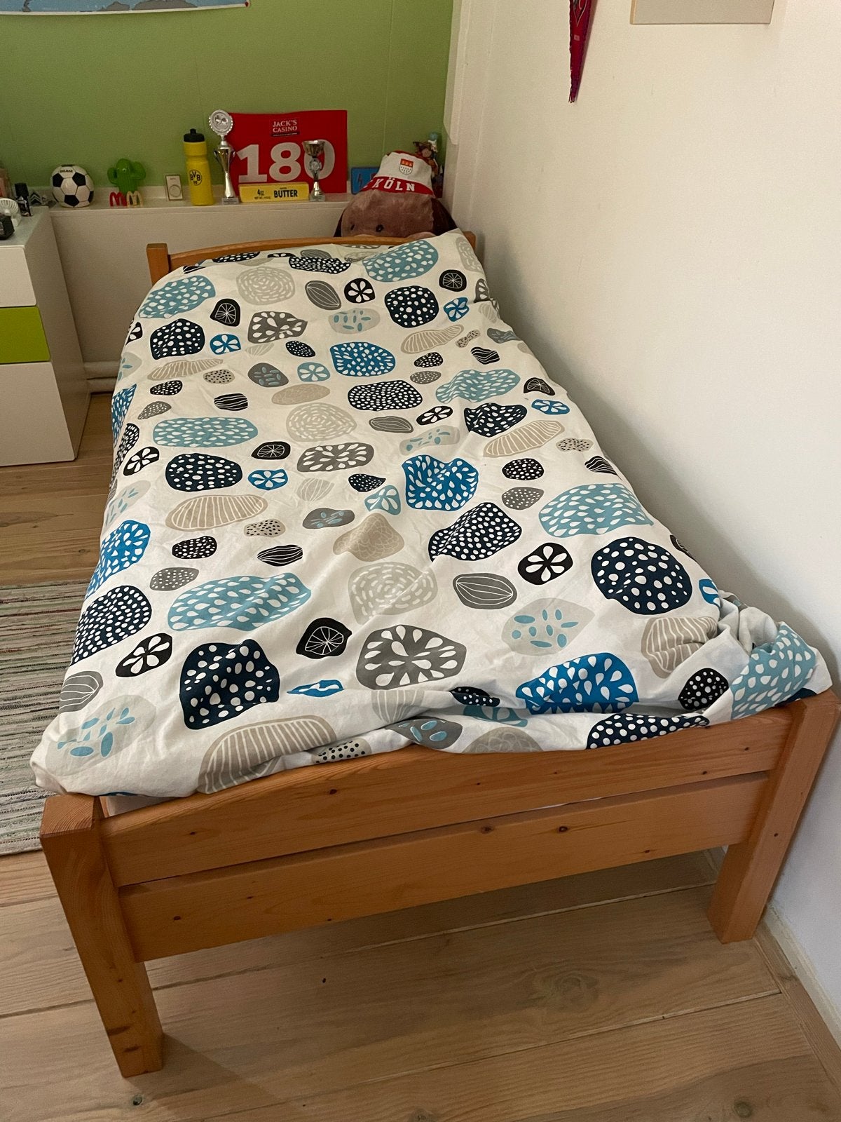 Eenpersoonsbed van grenenhout met lattenbodem, Ophalen, Gebruikt, 90 cm, Eenpersoons