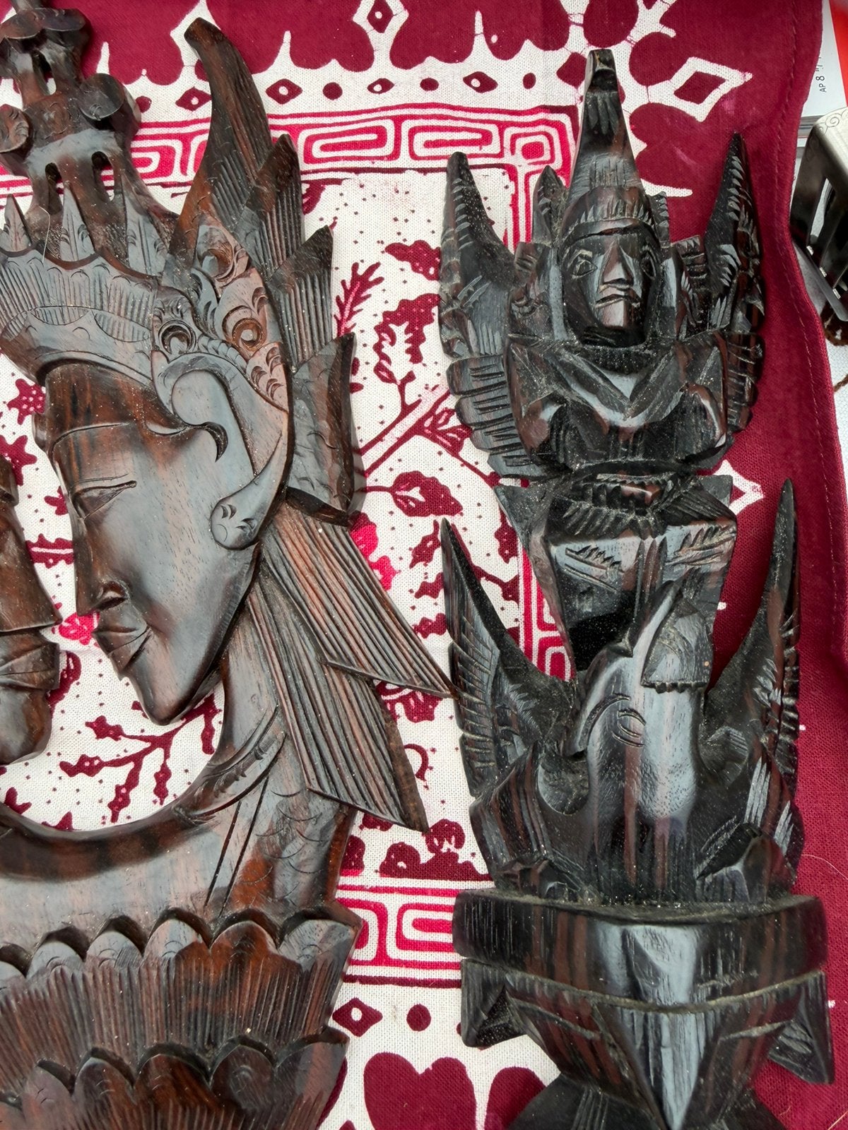 Prachtige Javaanse Houten Beeldjes - Handgesneden Kunst, Overige onderwerpen, Houtsnijwerk, Ophalen of Verzenden, Handgemaakt