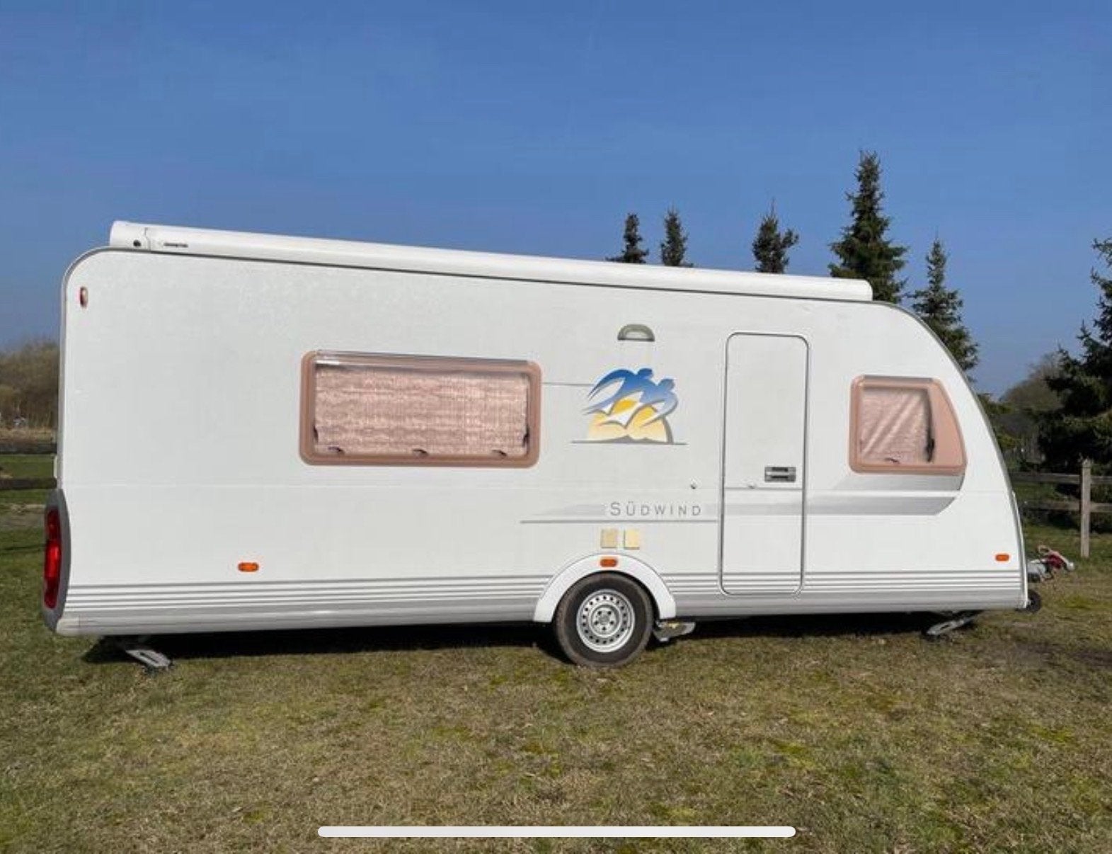 Knaus Sudwind 580 UEB met enkele bedden, mover en airco, Rondzit, Airco, Particulier, 5 tot 6 meter