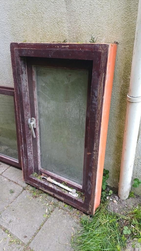 Gebruikt raamkozijn met glas, Doe-het-zelf en Verbouw, Glas en Ramen, Ophalen, Gevelraam of Ruit, Gebruikt, 80 tot 120 cm