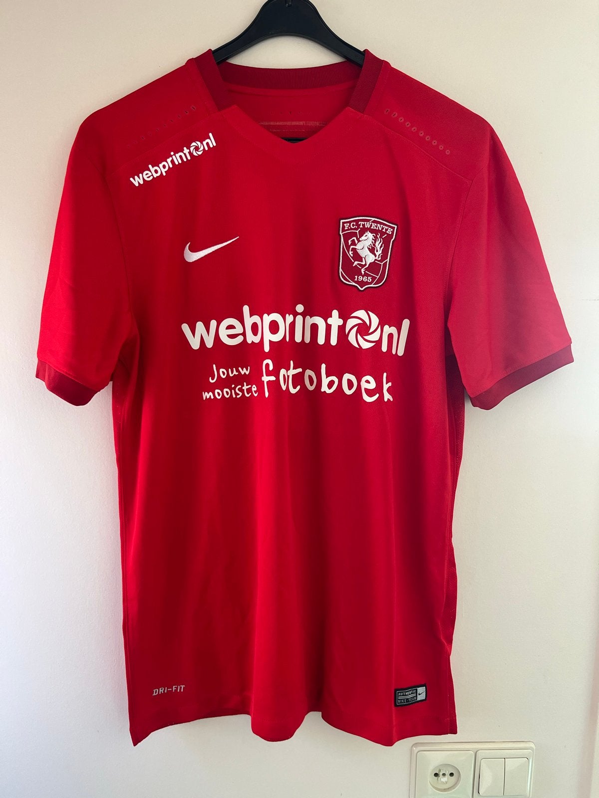 FC Twente Thuisshirt 2014-2015 Gesigneerd Tonzon #3, Ophalen of Verzenden, Zo goed als nieuw, F.C. Twente, Shirt