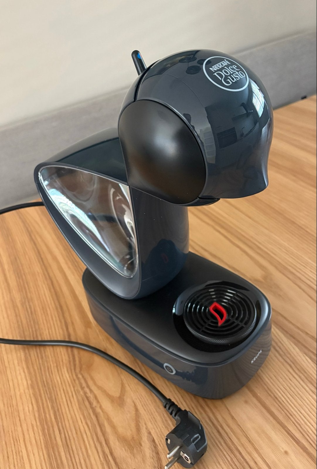 Nescafé Dolce Gusto Krups koffiezetapparaat, Witgoed en Apparatuur, Koffiezetapparaten, Ophalen, Koffiepads en cups, Koffiemachine