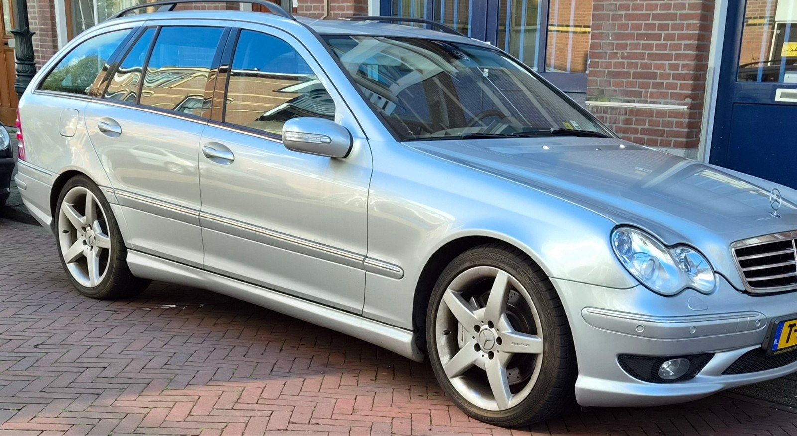 Mercedes-Benz C-Klasse 3.0 CDI C30 AMG Combi AUT 2004 Grijs, Achterwielaandrijving, 231 pk, Stationwagon, Diesel