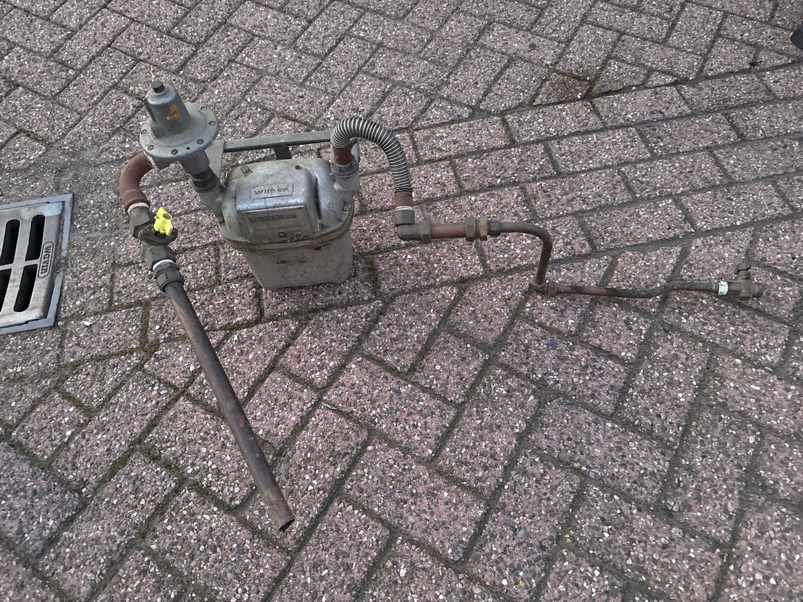 Oude gasmeter met leidingen - Decoratie/onderdelen, Ophalen, Gebruikt