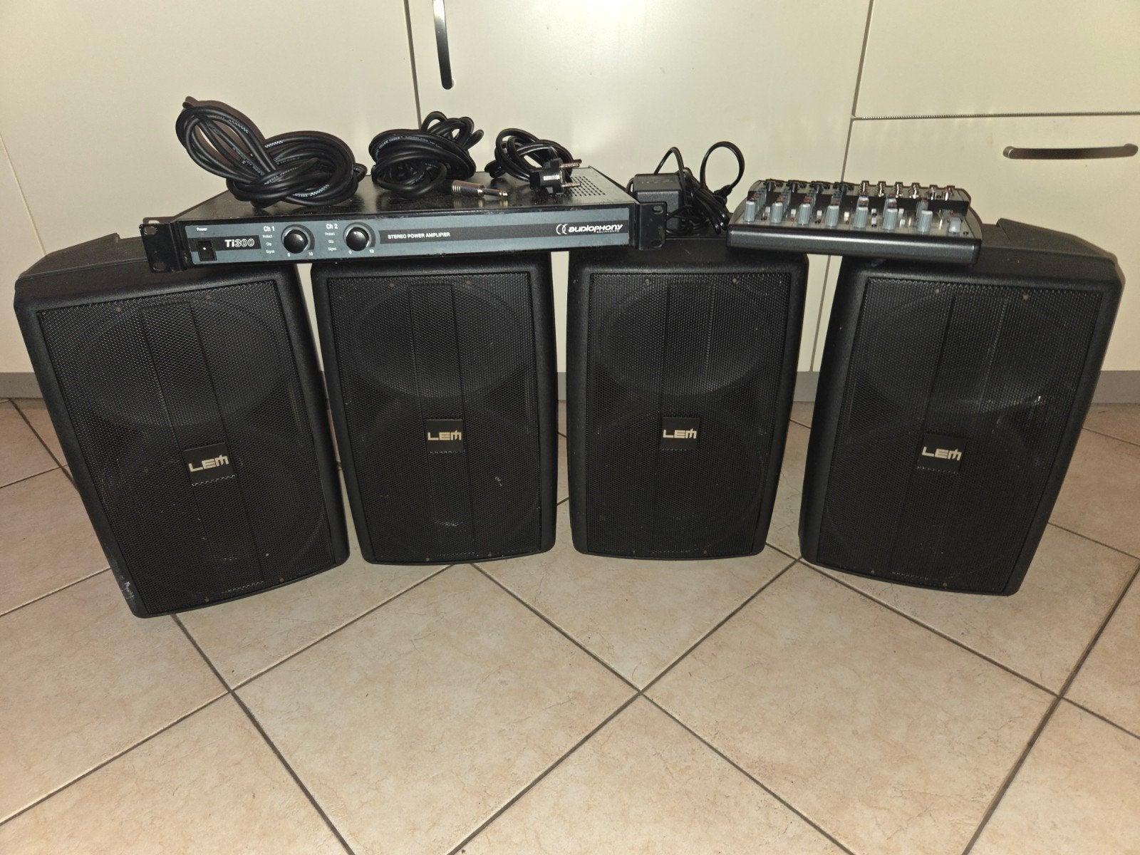 Complete geluid set, zanger(es) band karaoke, school, kantin, Ophalen of Verzenden, Gebruikt, Minder dan 500 watt, P.A.