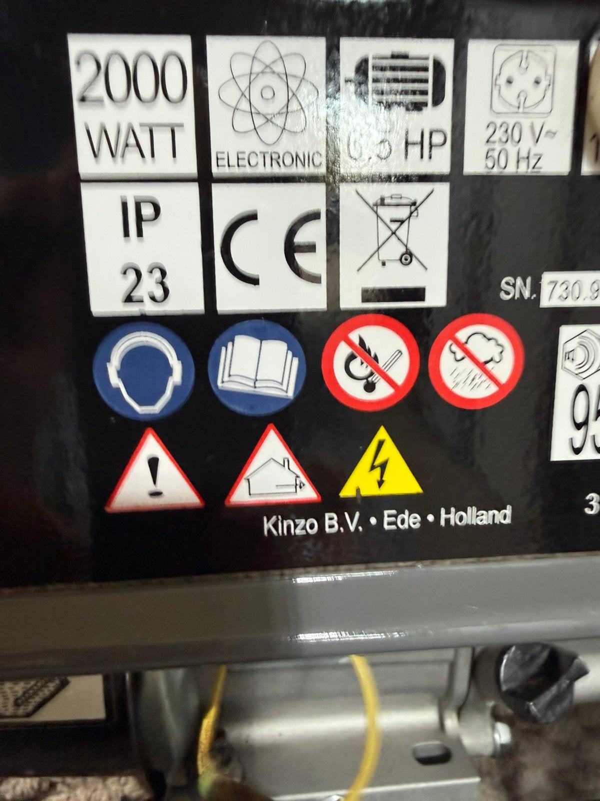Aggregaat Kinzo 2 Kw AVR .Waarschuwing v aggregaat kopers !!, Ophalen, Zo goed als nieuw, Minder dan 5 kVA, Benzine