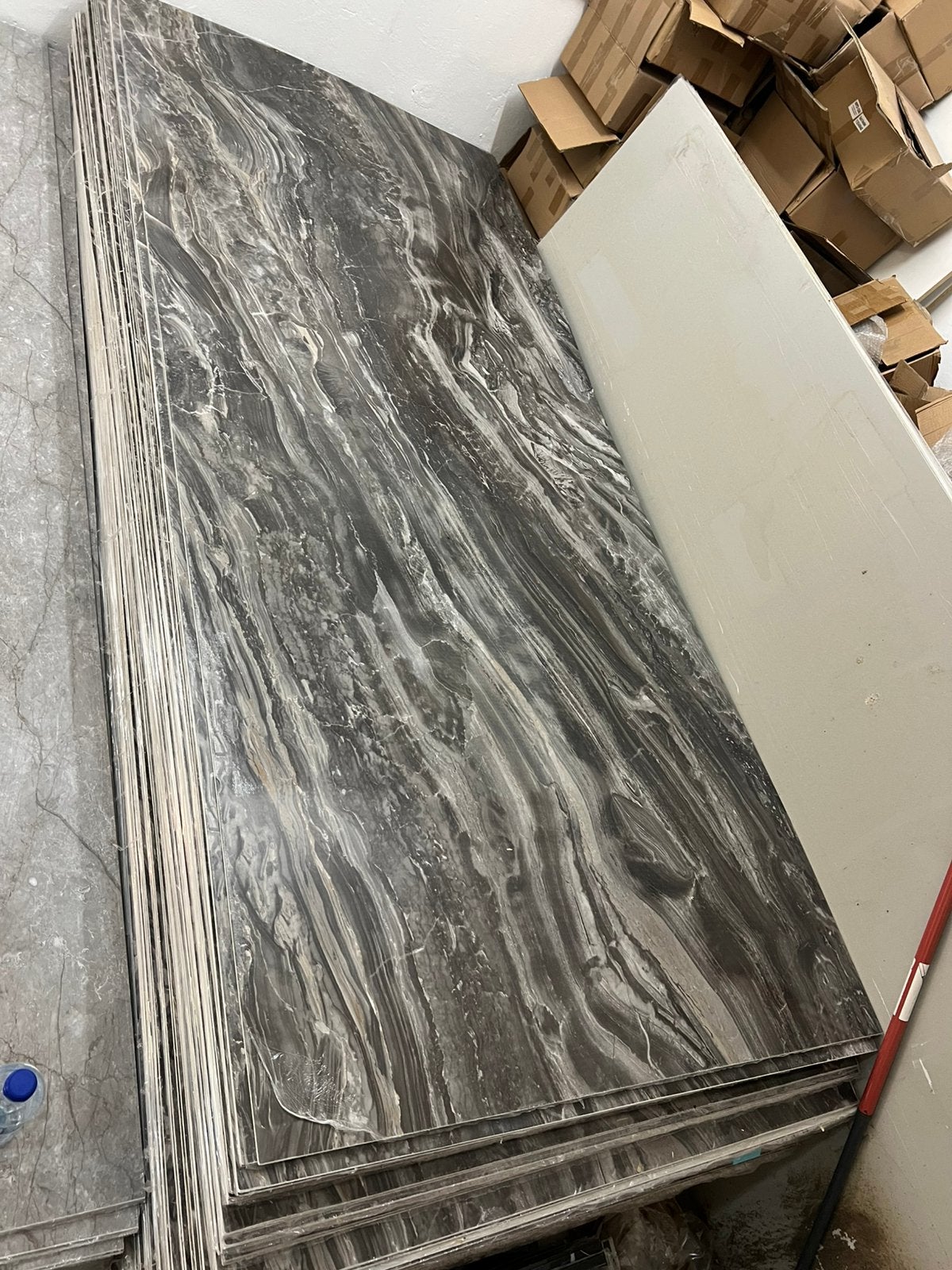 Te koop Partij PVC Wandpanelen Marmer Donker steen, Ophalen of Verzenden, Nieuw