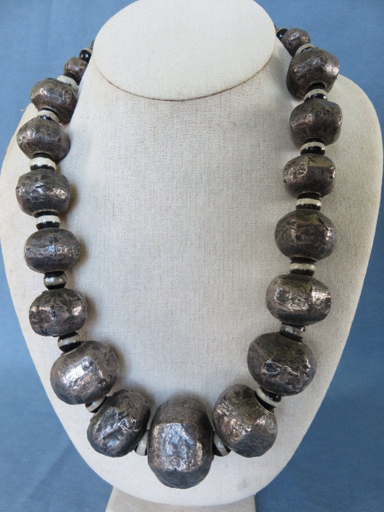 Hals ketting met kralen van glas en zilver - 20e eeuw, Ophalen of Verzenden, Gebruikt, Zilver, Overige materialen