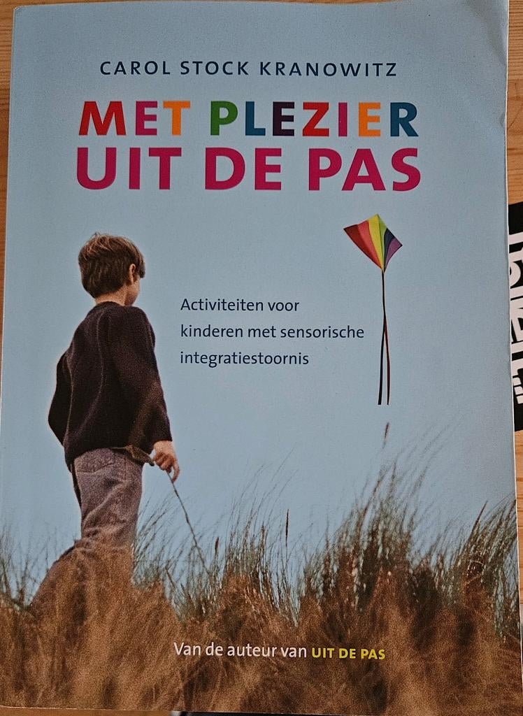 Met plezier uit de pas - Kranowitz, Ophalen, Zo goed als nieuw, Ontwikkelingspsychologie, Carol Stock Kranowitz
