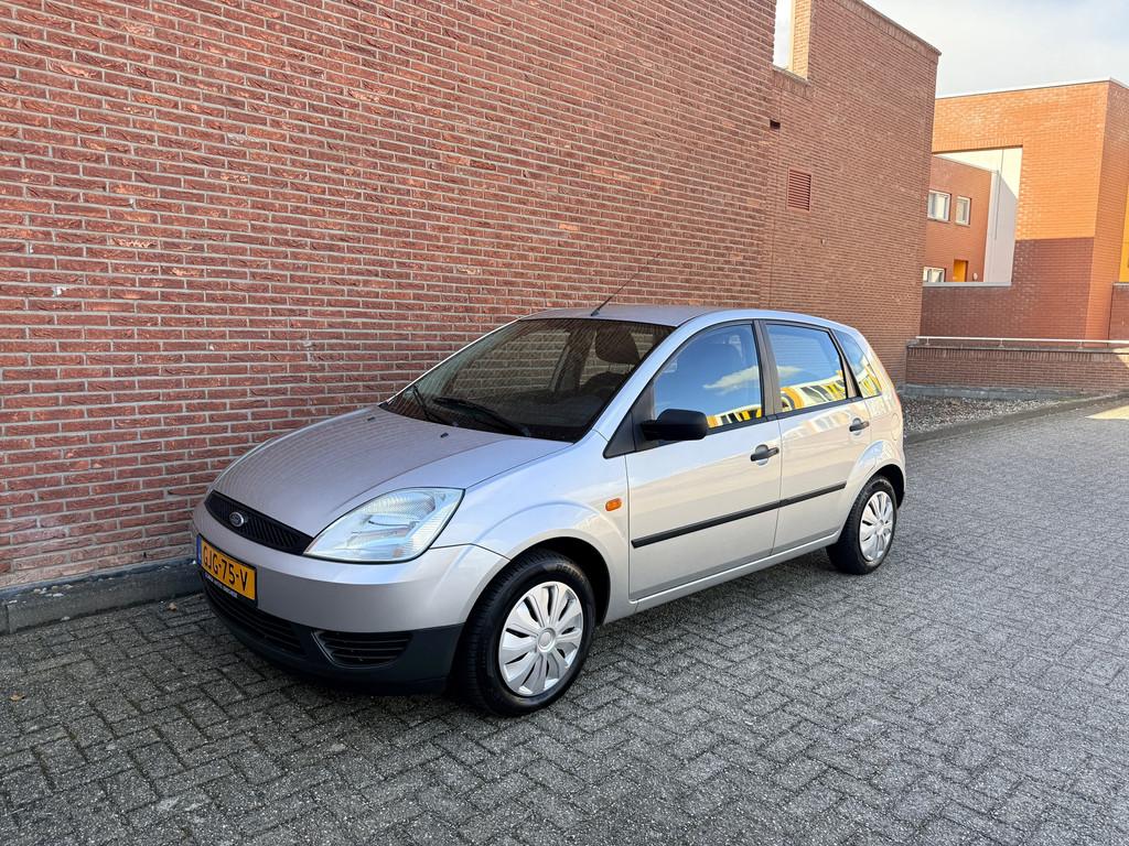 Ford FIESTA 1.3-8V Culture Nette auto Nieuwe apk, Auto's, Voorwielaandrijving, 1299 cc, Gebruikt, 4 cilinders