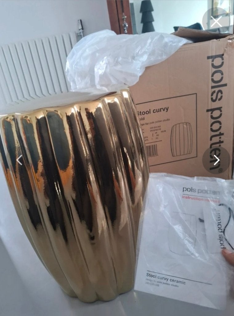 Nieuw in doos: Polspotten curvy ceramic gold Bijzettafel, Huis en Inrichting, 45 tot 60 cm, Overige materialen, Minder dan 55 cm