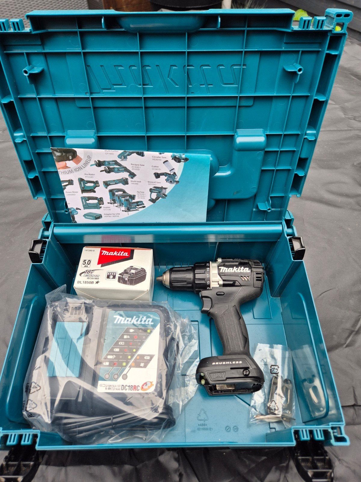 nieuw makita ddf484rt schroefmachine 18v black edition set, Ophalen, Nieuw, Boor- en Schroefmachine