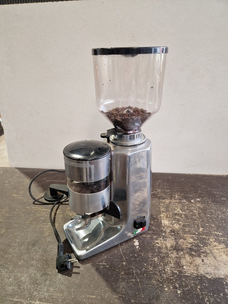 Quamar M80 koffiemolen koffiemaler goedwerkend, Ophalen of Verzenden, Gebruikt, Overige merken, Overige typen