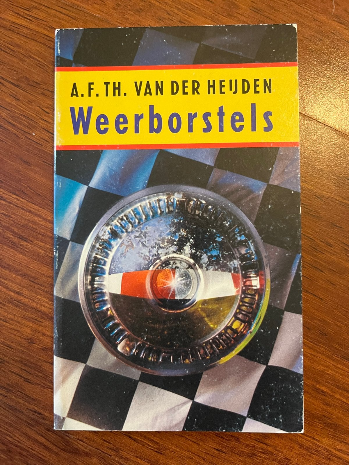 Weerborstels - A.F.Th. van der Heijden, Ophalen of Verzenden, Gelezen, Nederland