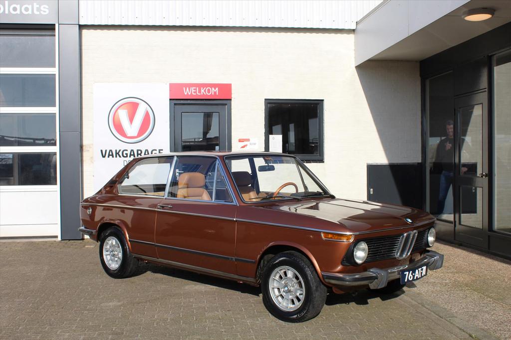 BMW 1800 1802 Touring, 1766 cc, Bruin, 4 stoelen, Origineel Nederlands