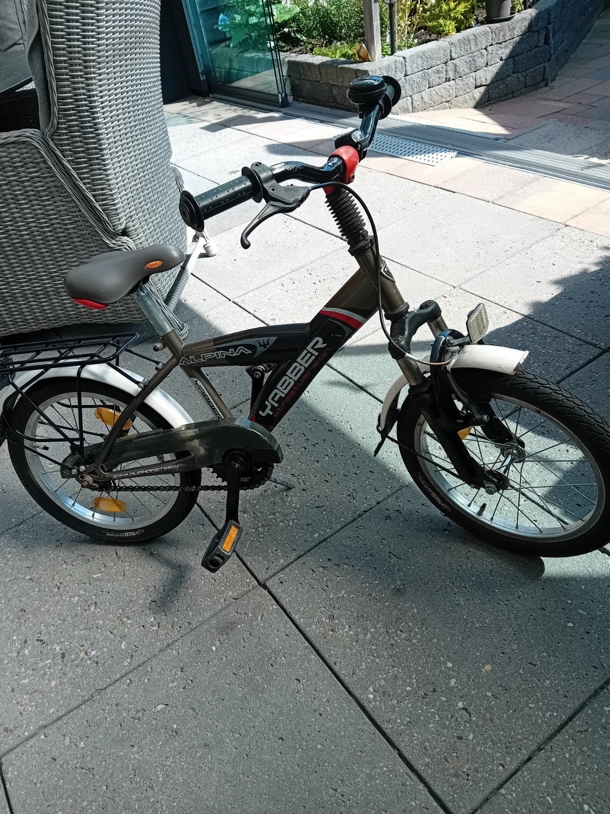 kinderfiets 16 inch  yabbert alpina, Ophalen, Zo goed als nieuw, 16 inch, Handrem