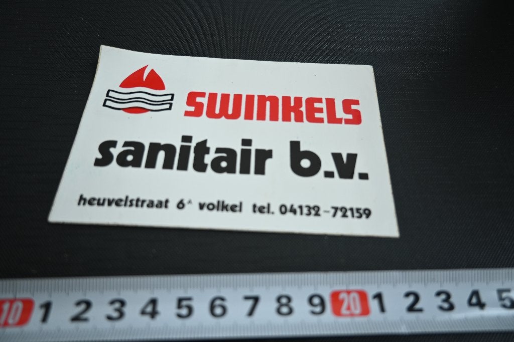 sticker Volkel SWINKELS Sanitair bv  Heuvelstraat 6a, Verzamelen, Ophalen, Zo goed als nieuw