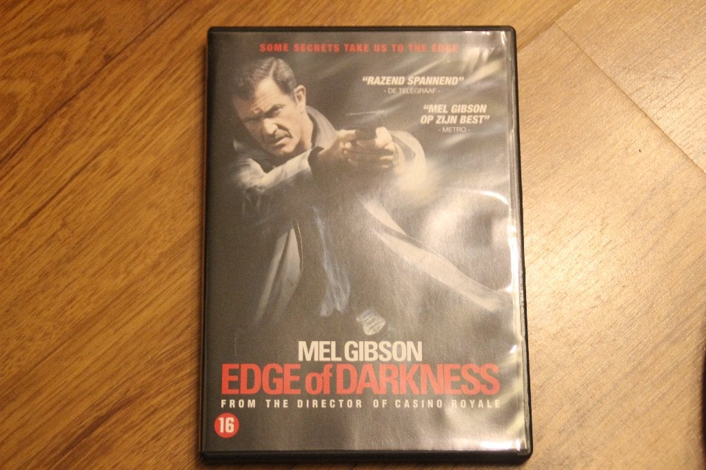 edge of darkness, Vanaf 16 jaar, Ophalen of Verzenden, Gebruikt, Actie