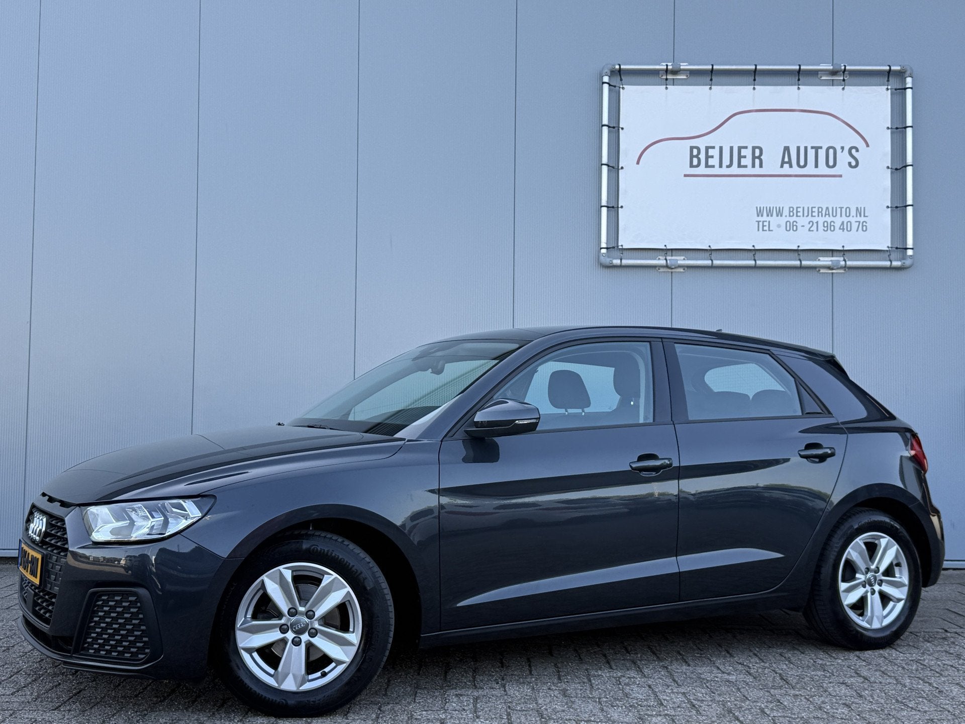 Audi A1 Sportback 25 TFSI Pro Line Carplay/Airco/15inch., Auto's, Audi, Euro 6, 49 €/maand, Origineel Nederlands, Bedrijf