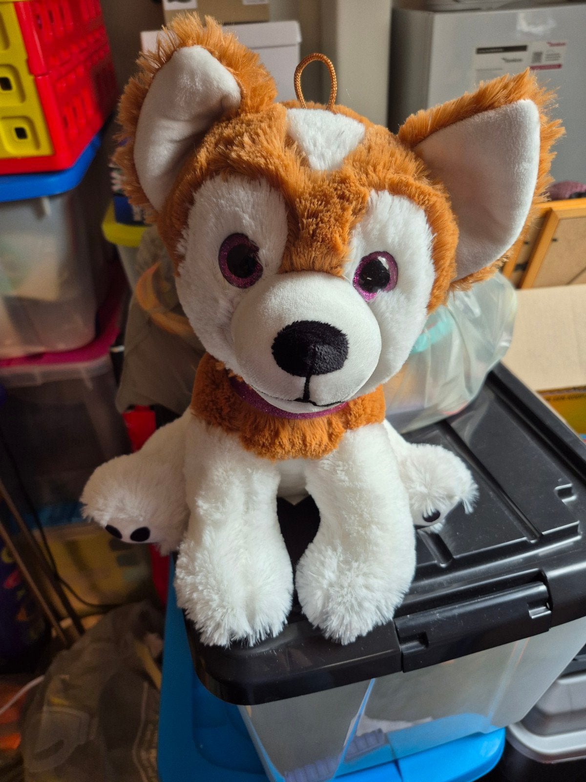 Knuffel hond met roze ogen, Ophalen of Verzenden, Zo goed als nieuw, Hond