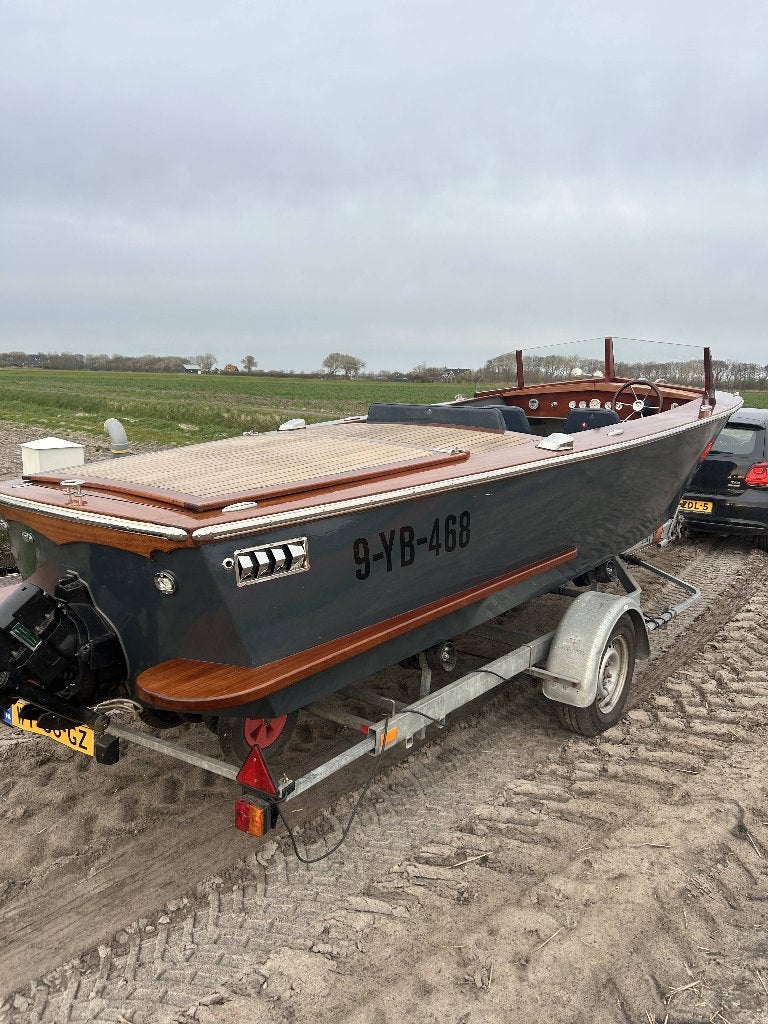 Krachtige en sportieve Runabout, Gebruikt, Binnenboordmotor, 180 pk, Benzine