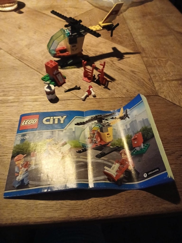 Lego City Postbode en helicopter 60100, Ophalen, City, Lego, Zo goed als nieuw