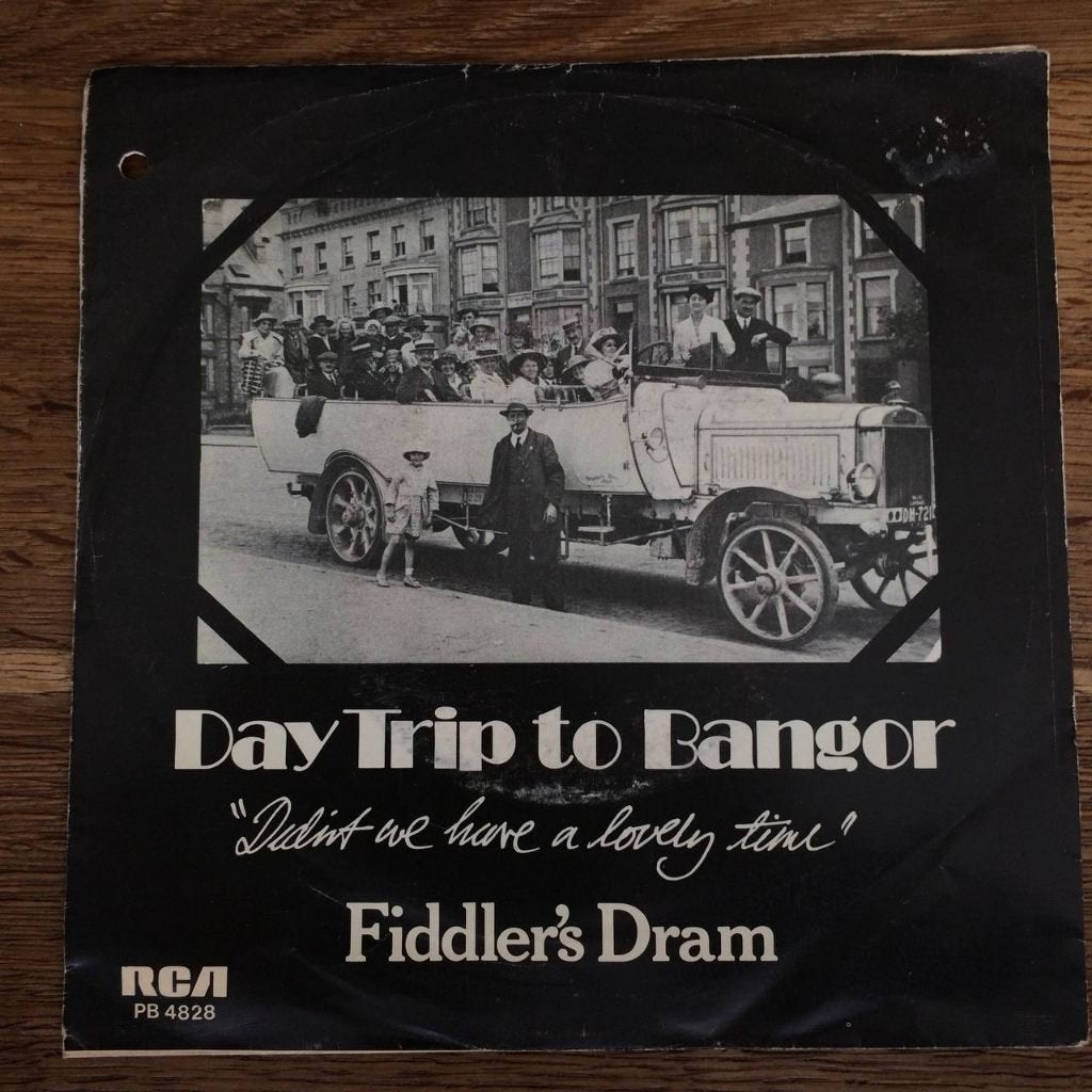 Fiddlers Dram Daytrip To Bangor 7" PS folk 70s country 1979, Gebruikt, Overige genres, 7 inch, Ophalen of Verzenden