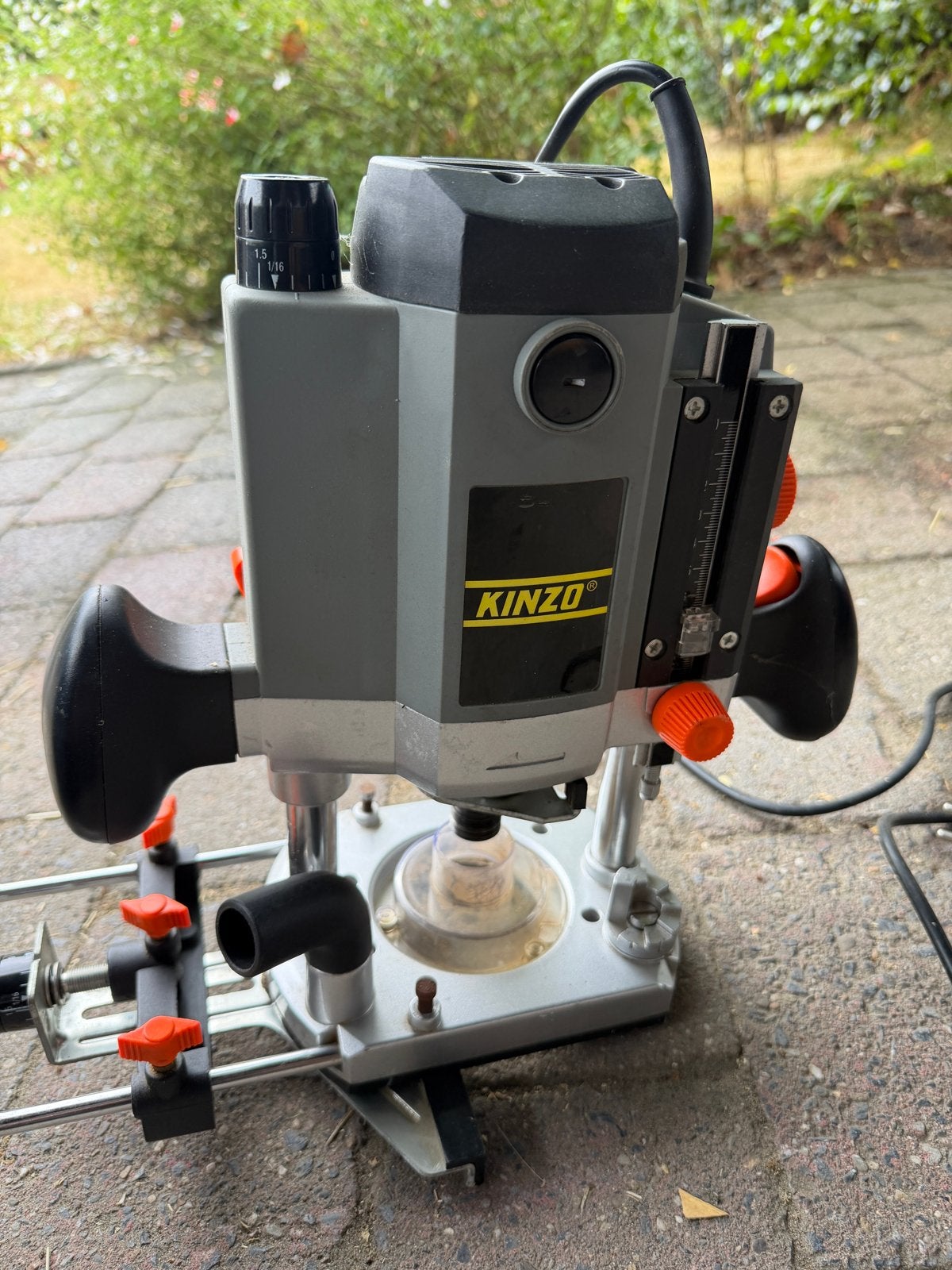 Kinzo 1650 W bovenfrees met koffer, Doe-het-zelf en Verbouw, Ophalen, Gebruikt, Elektrisch, Bovenfrees