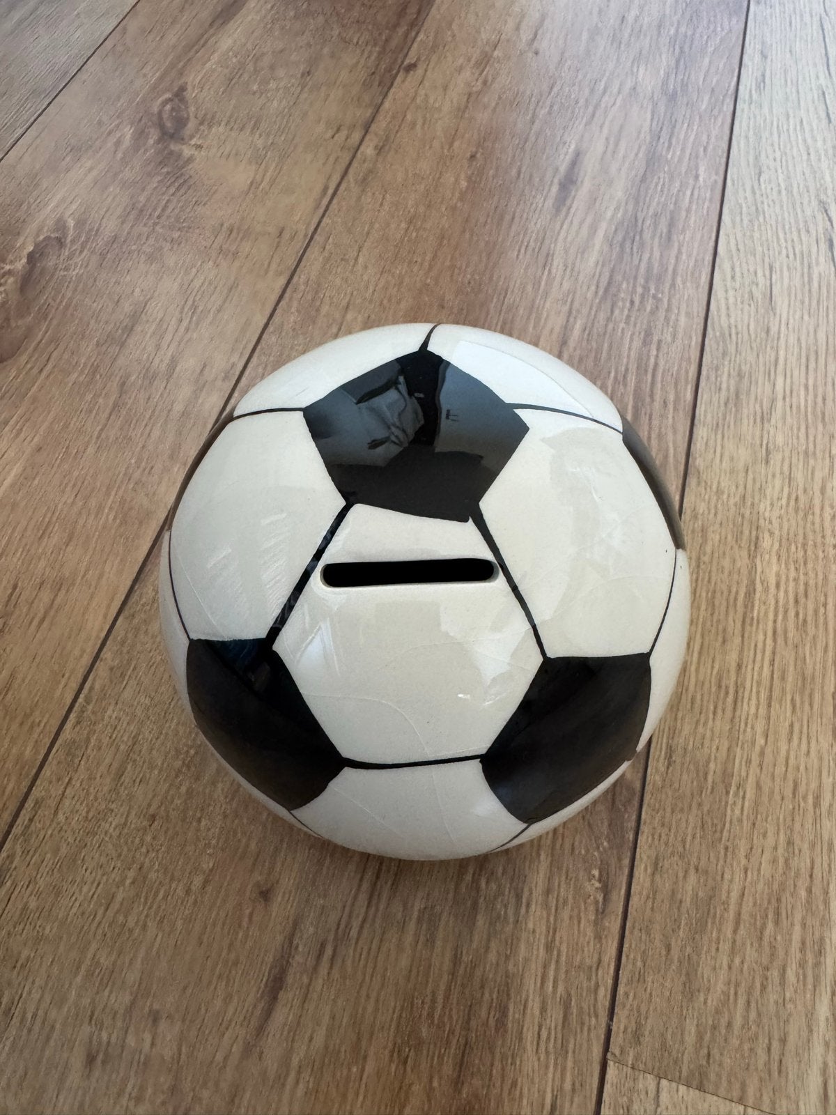 Voetbal spaarpot - Keramiek - Zwart/Wit, Ophalen, Gebruikt, Steen, Aardewerk of Keramiek, Overige thema's