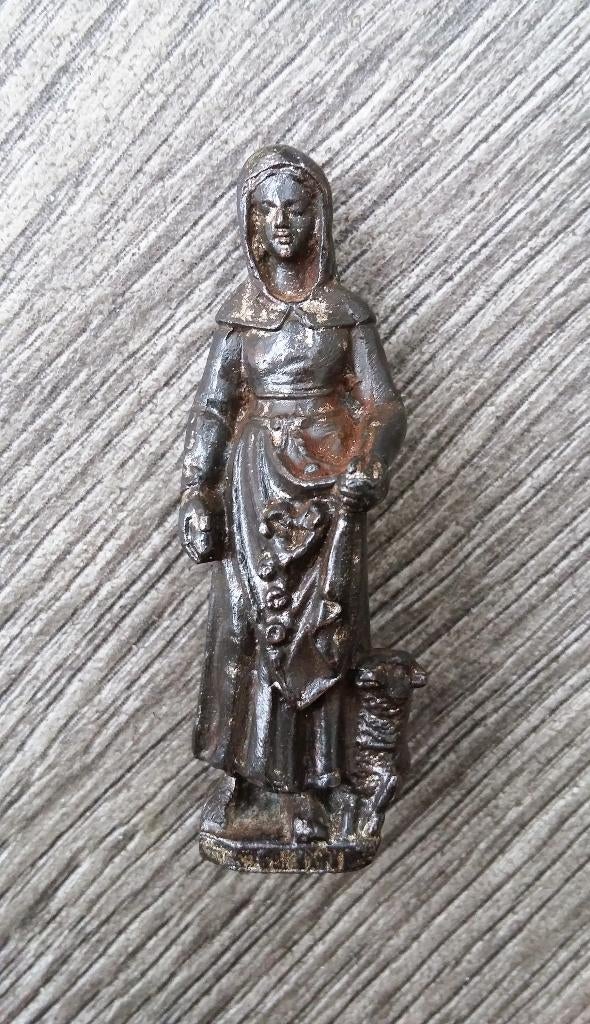 Om 1850 - 1900 Tinnen Vuistbeeldje Zakheilige Heilige Agnes, Ophalen of Verzenden