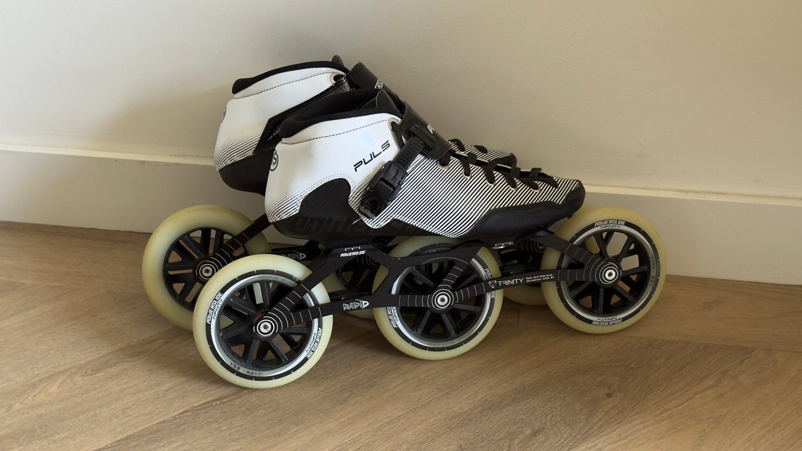 Powerslide Puls Trinity 125mm - Zgan - maat 43, Ophalen, Zo goed als nieuw, Overige typen, Overige merken