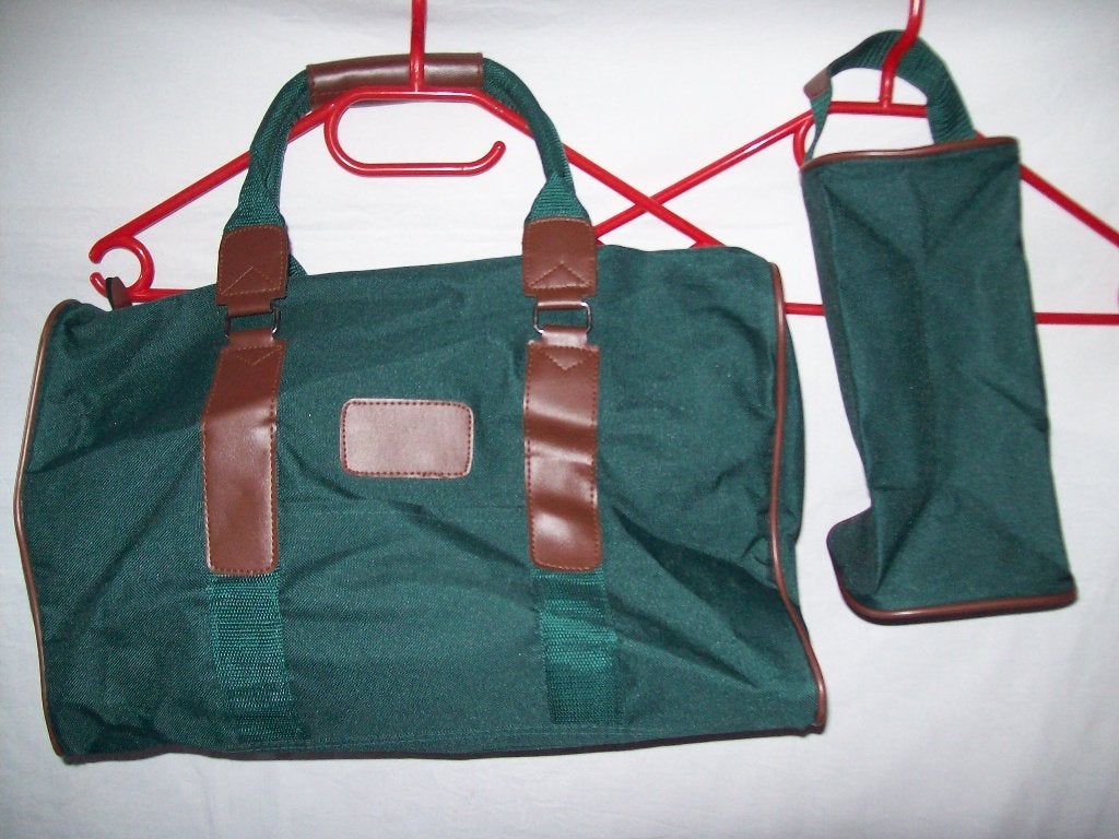 1 groene 2-delige weekend tassenset 27X42 cm., 30 cm of meer, Minder dan 40 cm, Minder dan 35 cm, Ophalen of Verzenden