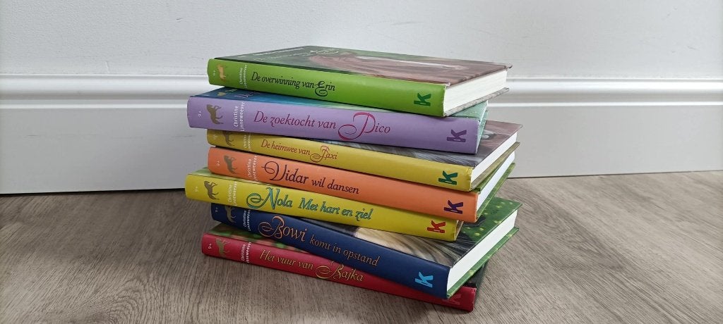 Gouden Paarden serie, 7 boeken!, Fictie algemeen, Verzenden, Zo goed als nieuw, Christine Linneweever