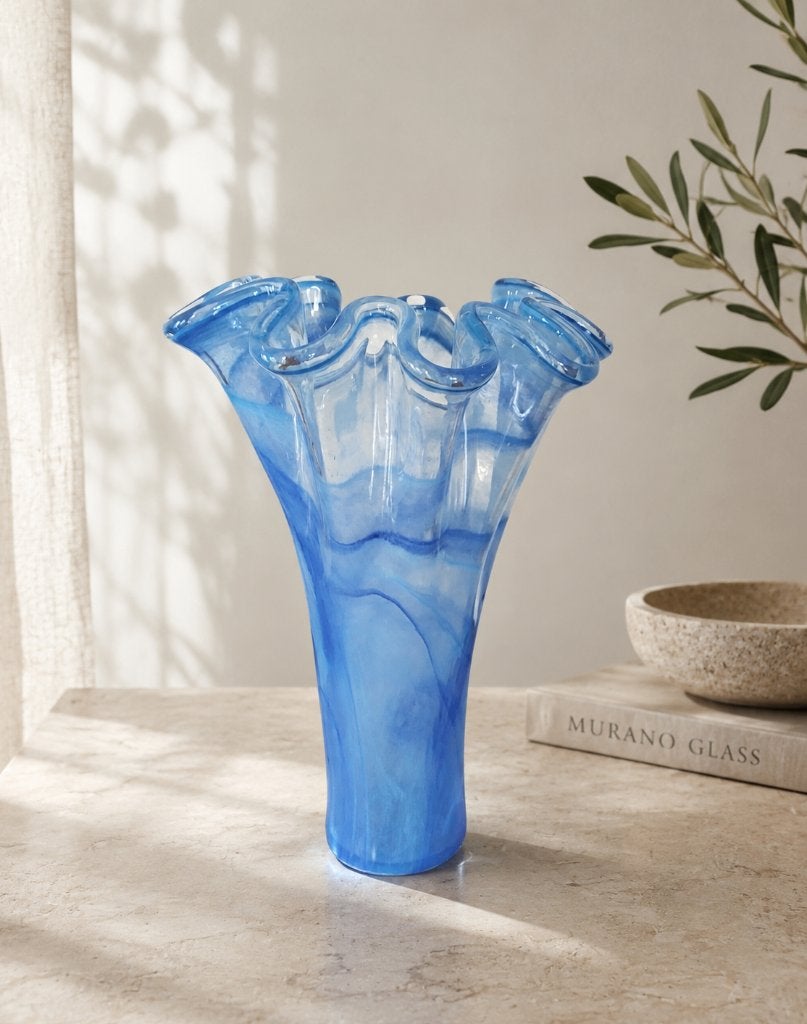 Grote licht blauw gewolkte Murano vaas. Vintage, Blauw, Ophalen of Verzenden, Glas, Nieuw