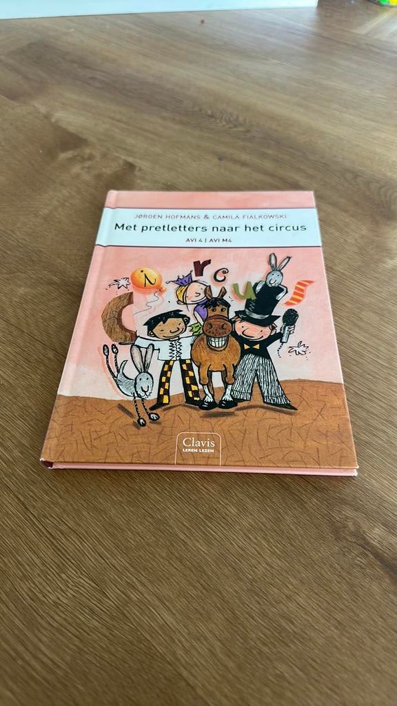 Jørgen Hofmans - Met pretletters naar het circus, Ophalen of Verzenden, Jørgen Hofmans, Fictie algemeen