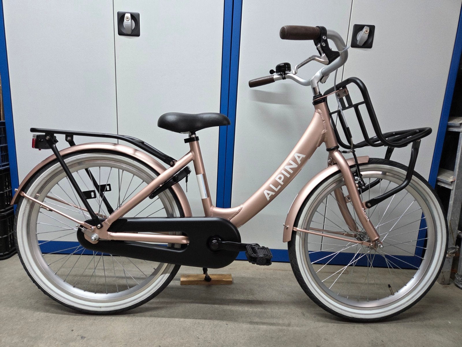 ALPINA Clubb 22inch meisjesfiets Zeer Nette fiets Z.G.A.N !!, Fietsen en Brommers, Fietsen | Meisjes, Ophalen, Terugtraprem, 22 inch