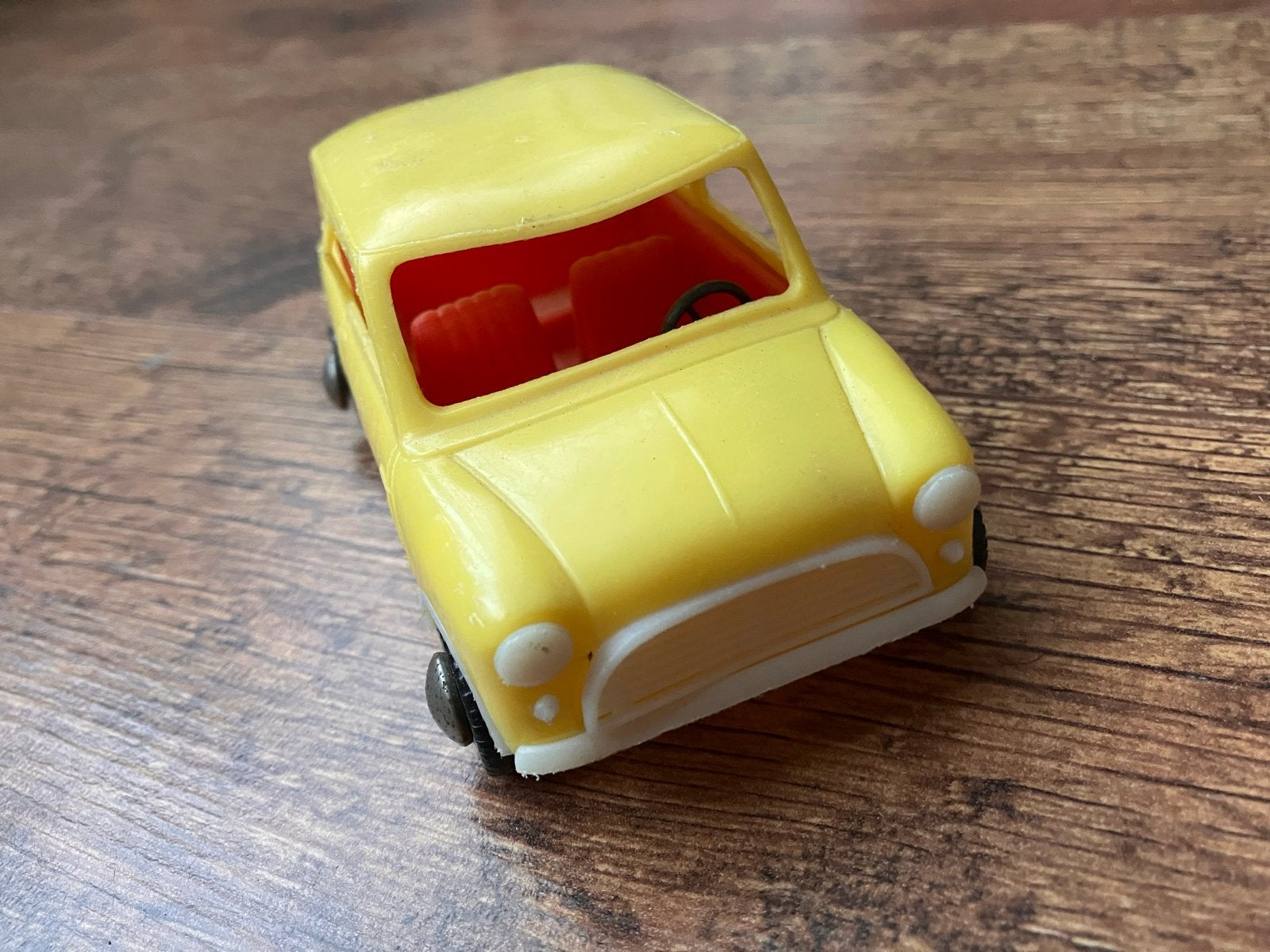 Vintage Gele Mini Cooper Speelgoedauto, Kinderen en Baby's, Speelgoed | Speelgoedvoertuigen, Ophalen of Verzenden, Gebruikt