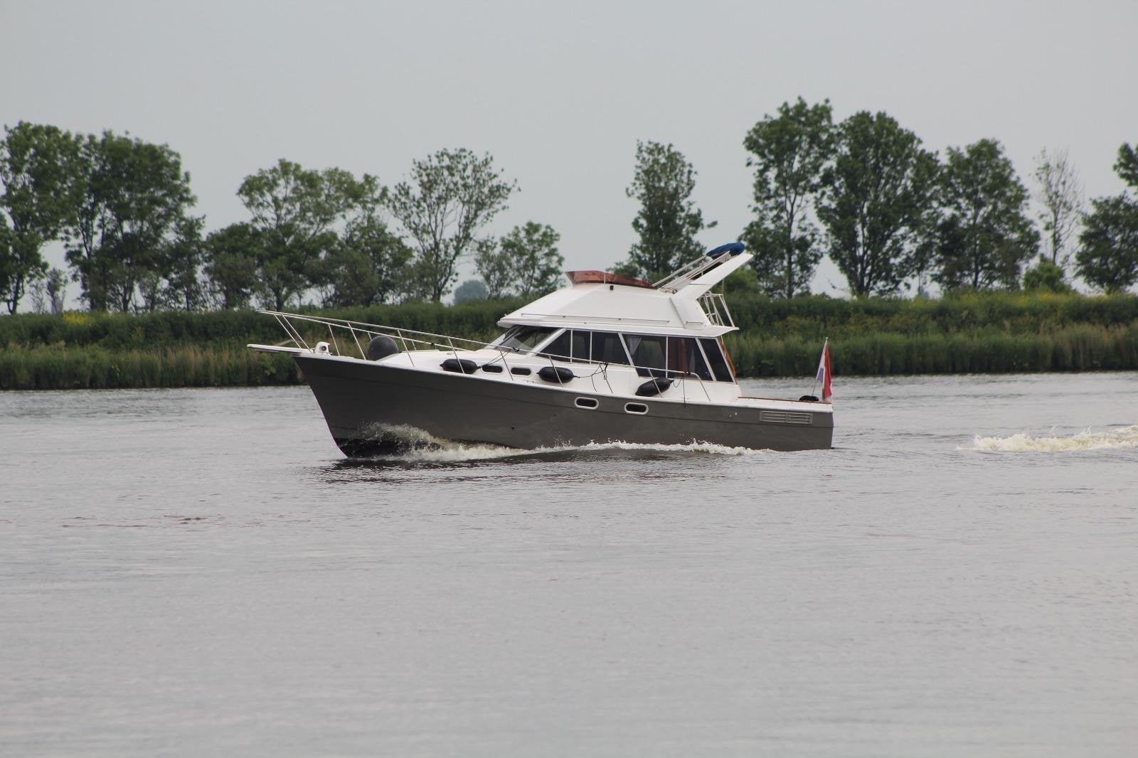 Te koop Bayliner 3288, Watersport en Boten, Overige merken, Gebruikt, Binnenboordmotor, Diesel