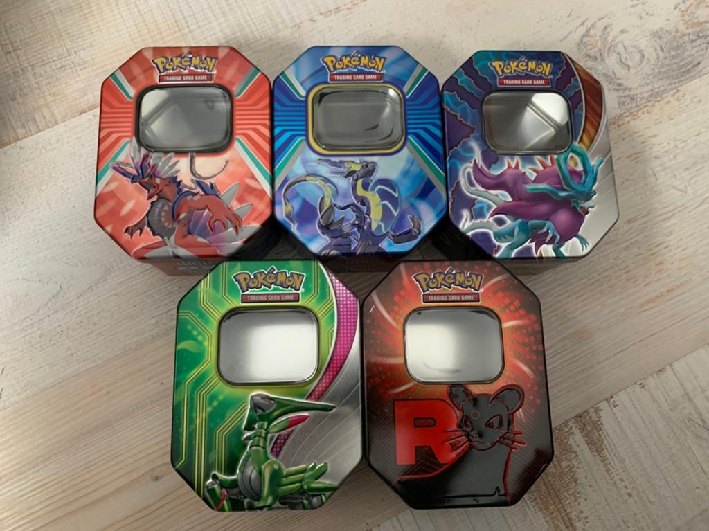 Pokemon lege blikken, Hobby en Vrije tijd, Verzamelkaartspellen | Pokémon, Ophalen of Verzenden, Nieuw, Overige typen