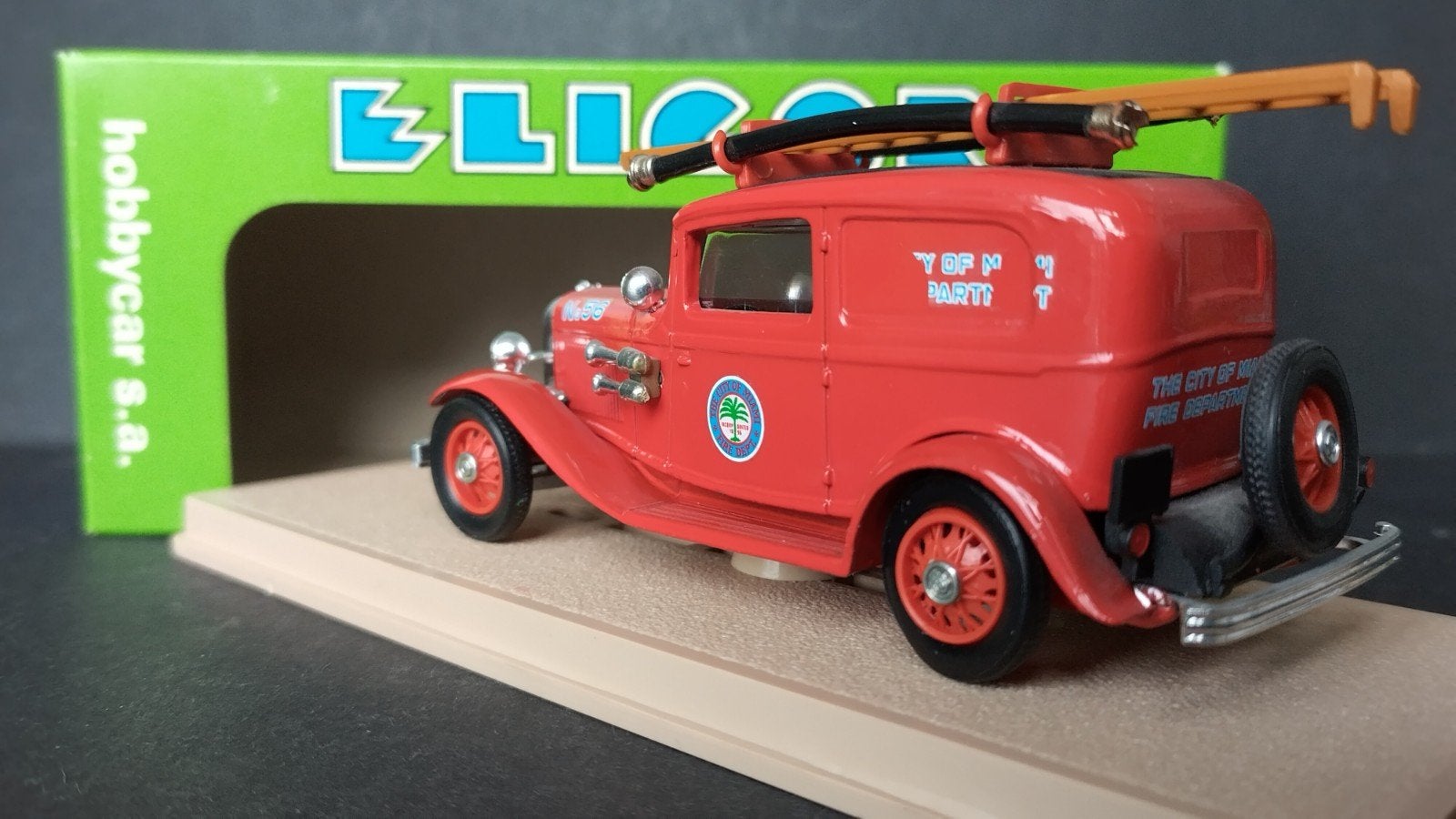 Ford V8 Omaha Fire Department 1:43 Eligor Pol, Overige merken, Auto, Verzenden, M