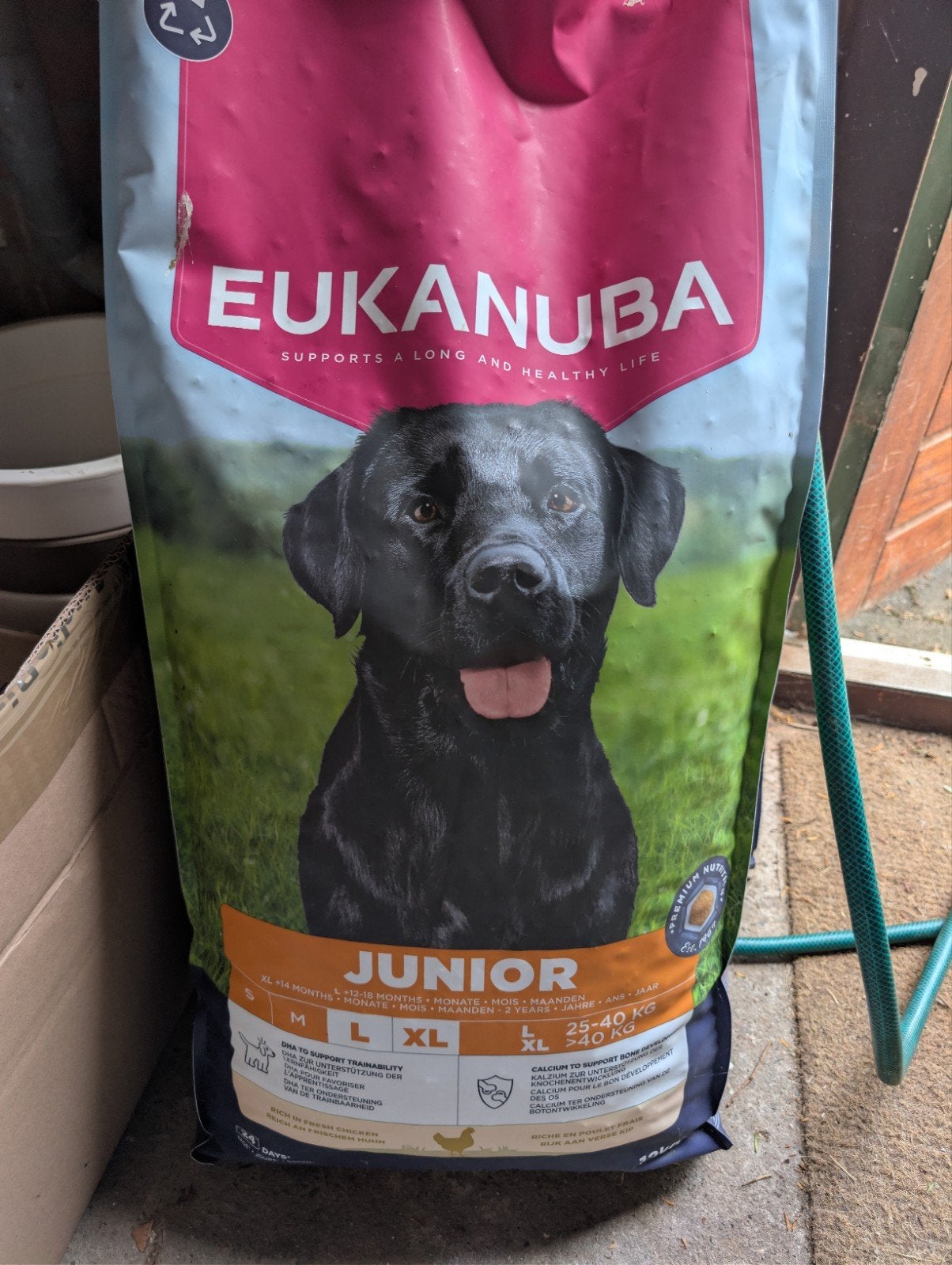 2 nieuwe zakken 15 kg eukaneuba junior brok, Dieren en Toebehoren, Dierenvoeding, Ophalen, Hond